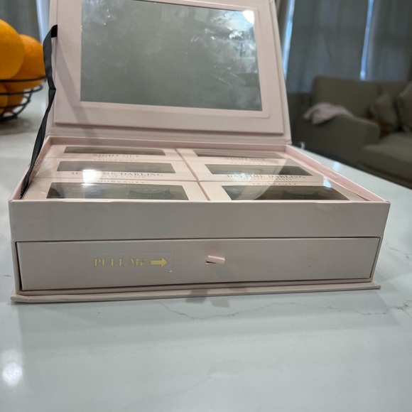 Lash Box with 10 Options - Picture 4 of 4